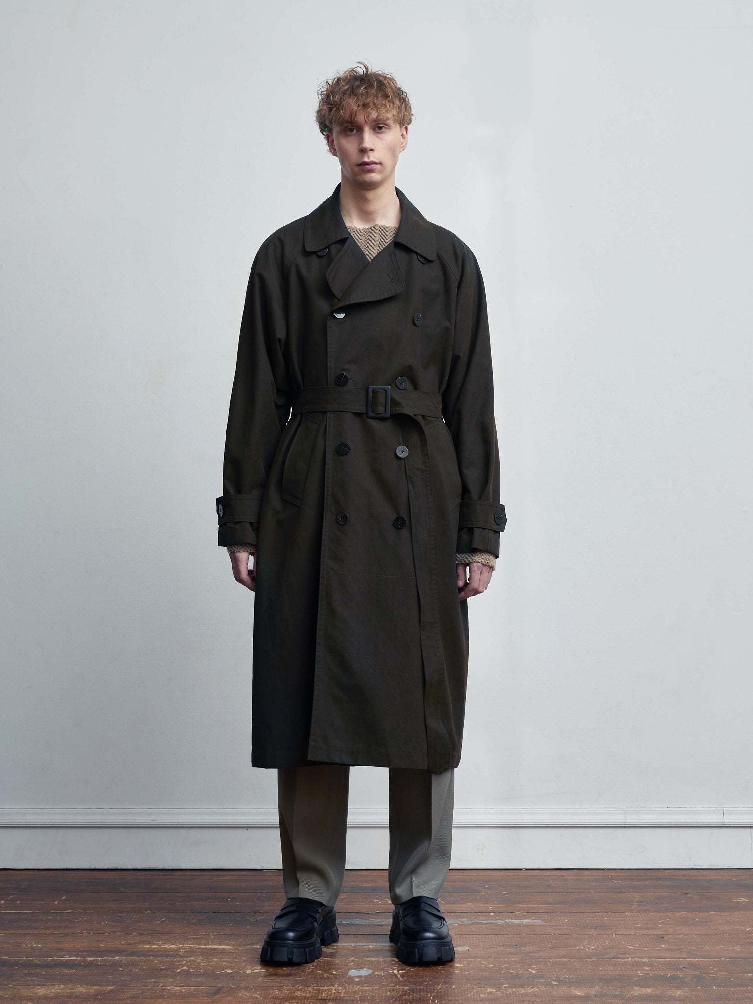 Helmut trench dark green